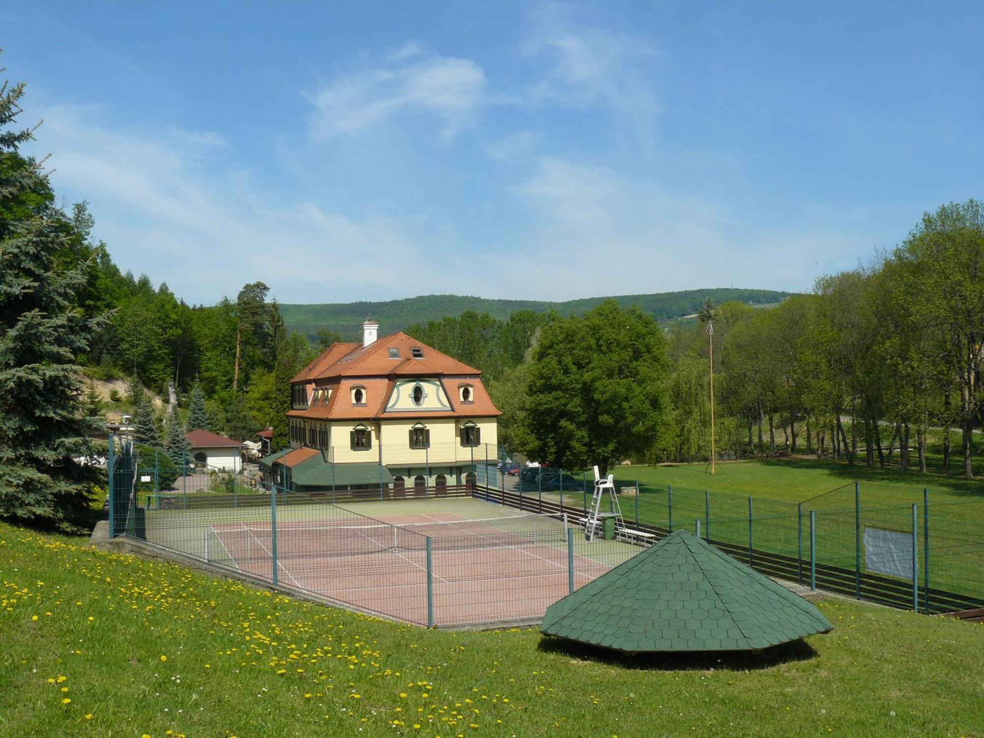 Lovecky Zamecek Buchlovice Exterior photo