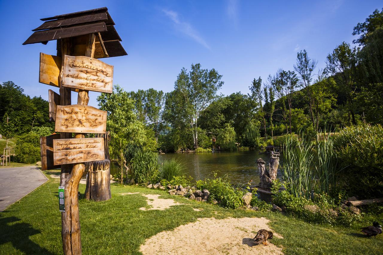 Lovecky Zamecek Buchlovice Exterior photo